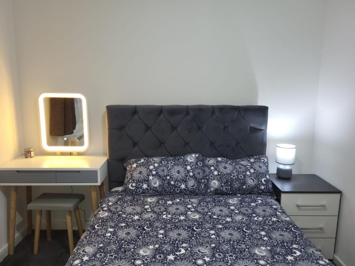 Delight Apartment, Close To Excel, London City Airport & O2! Bagian luar foto